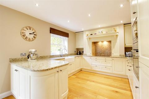 4 bedroom semi-detached house for sale, Dagnall, Berkhamsted