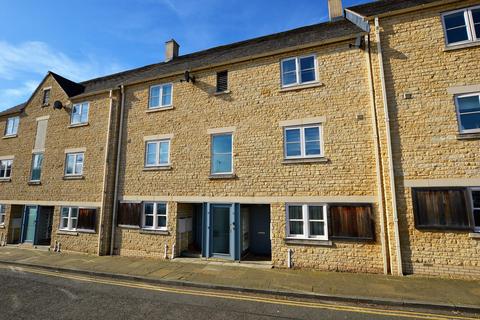 Albert Road, Stamford, PE9