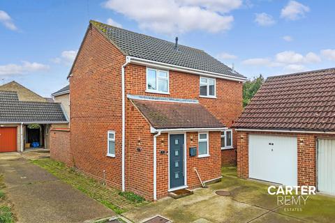 3 bedroom detached house for sale, Birch Green, Wickford, SS12