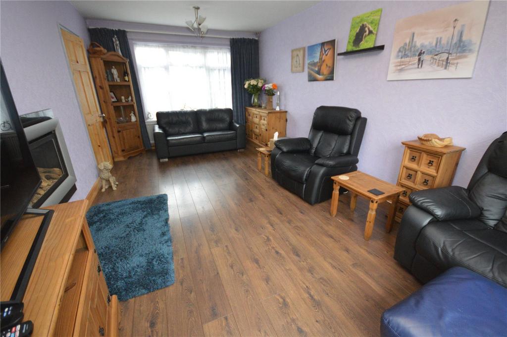 Felmersham Road, Luton, Bedfordshire... 3 bed semidetached house for