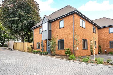 4 bedroom detached house for sale, Leatherhead Road, Great Bookham, Leatherhead, Surrey, KT23