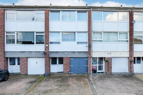 5 Cowdrey Court, Dartford, DA1 2PL