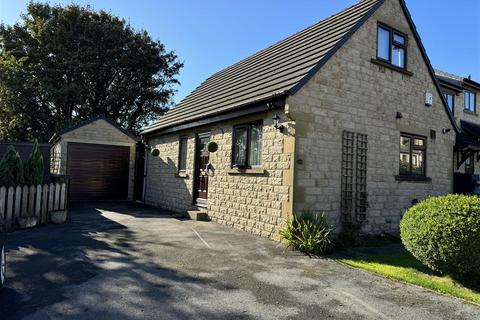 3 bedroom link detached house for sale, Score Croft, Skelmanthorpe, Huddersfield HD8 9EA