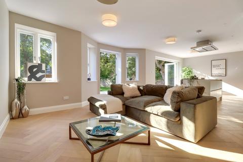 3 bedroom apartment for sale, King Henrys Road, Primrose Hill