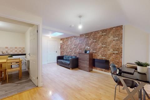 1 bedroom flat to rent, Market Street, LE11 LE11