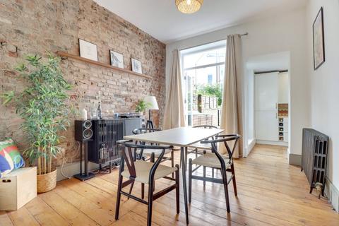 Flat 2, 22 Leighton Grove, London, NW5 2QP