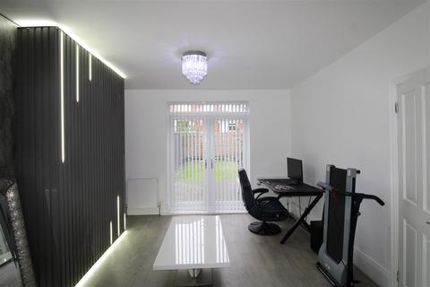 3 bedroom semi-detached house for sale, Coast Road, Cochrane Park, Newcastle Upon Tyne