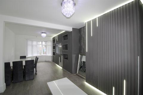 3 bedroom semi-detached house for sale, Coast Road, Cochrane Park, Newcastle Upon Tyne, Tyne & Wear, NE7