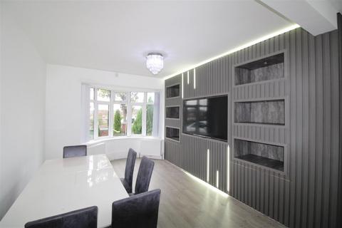 3 bedroom semi-detached house for sale, Coast Road, Cochrane Park, Newcastle Upon Tyne, Tyne & Wear, NE7