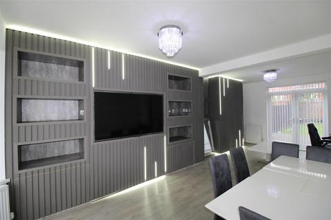 3 bedroom semi-detached house for sale, Coast Road, Cochrane Park, Newcastle Upon Tyne, Tyne & Wear, NE7