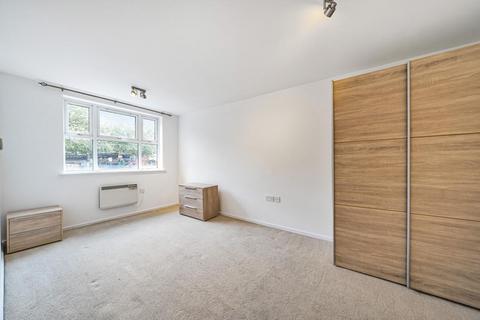 2 bedroom flat for sale, Churchill Lodge, Streatham