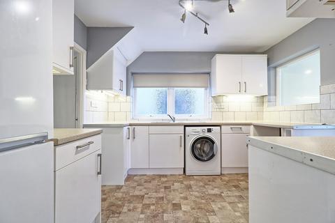 28 Moray Way, Romford, RM1 4YD