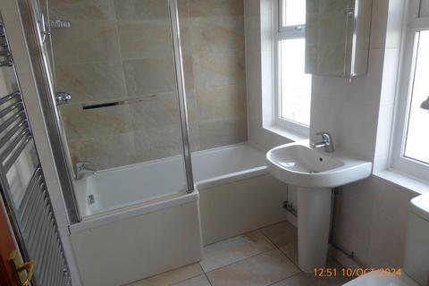 2 bedroom detached house to rent, Pontyberem Rd, Ponthenri,