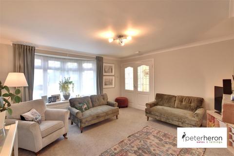 124 Vicarage Close, Sunderland, SR3 1JE