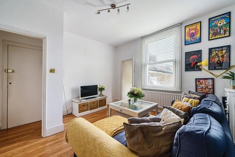 2 bedroom flat to rent, Kent House Road London SE26