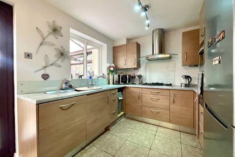 3 bedroom semi-detached house for sale, Leesands Close, Preston PR2