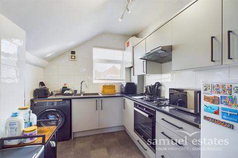 1 bedroom flat for sale, London Road, London, SW17