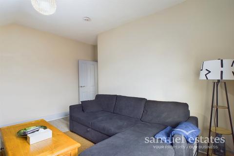 1 bedroom flat for sale, London Road, London, SW17