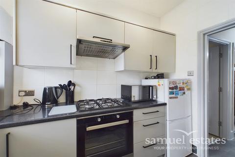 1 bedroom flat for sale, London Road, London, SW17