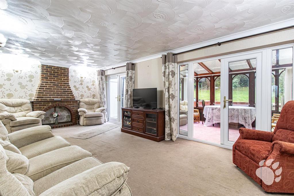 Rantree Fold, Basildon SS16 3 bed semidetached house for sale £425,000