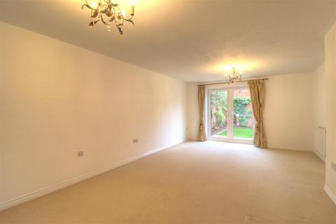 4 bedroom detached house to rent, David Way, Bishopton