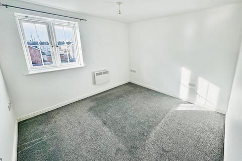 2 bedroom flat to rent, Phillip Court, Newport,