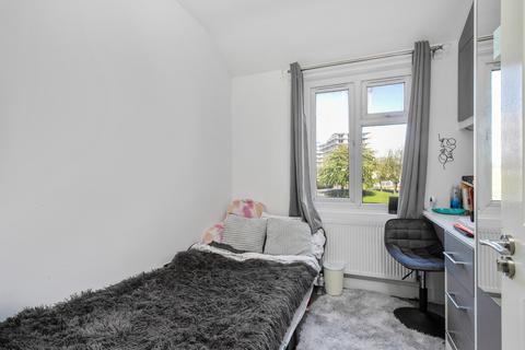 4 bedroom terraced house for sale, Wigram Square, London E17