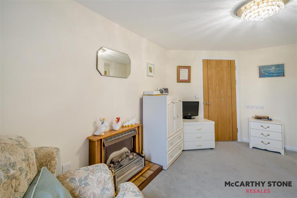 8622961-interior11.jpg