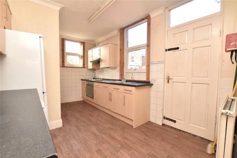 4 bedroom semi-detached house for sale, Hesketh Avenue, Leeds, West Yorkshire