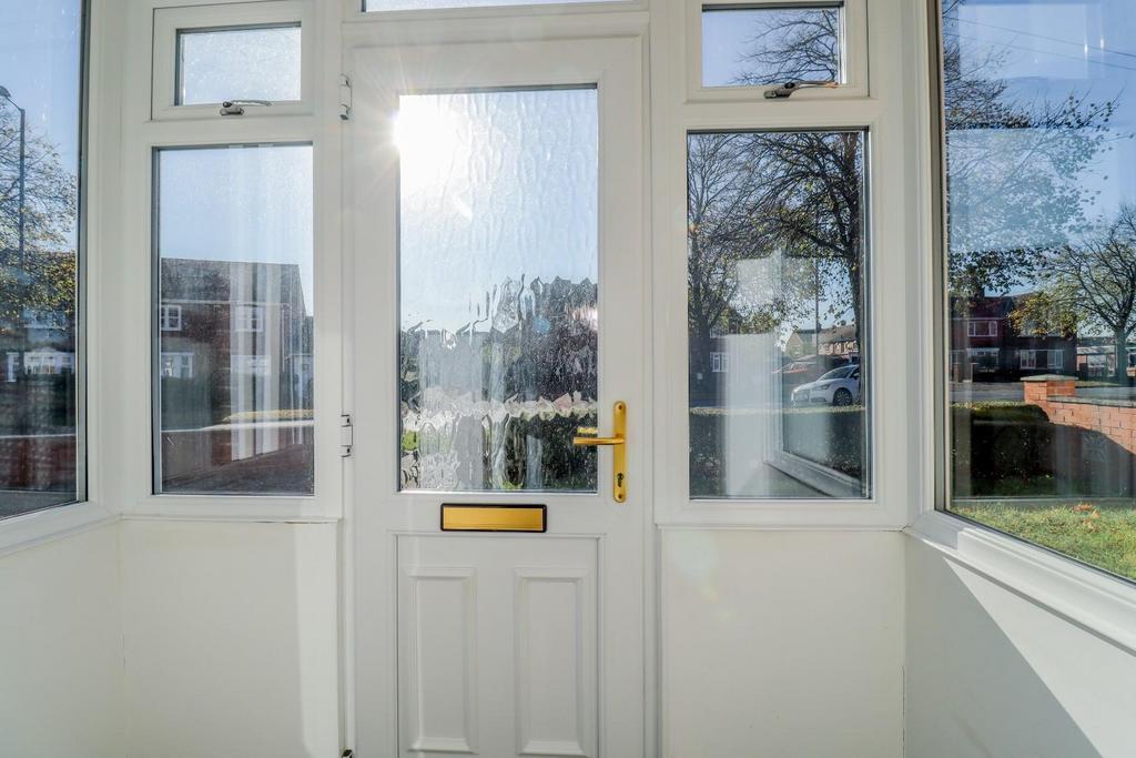 Low Grange Avenue, Billingham, TS23 3EH 3 bed semidetached house for