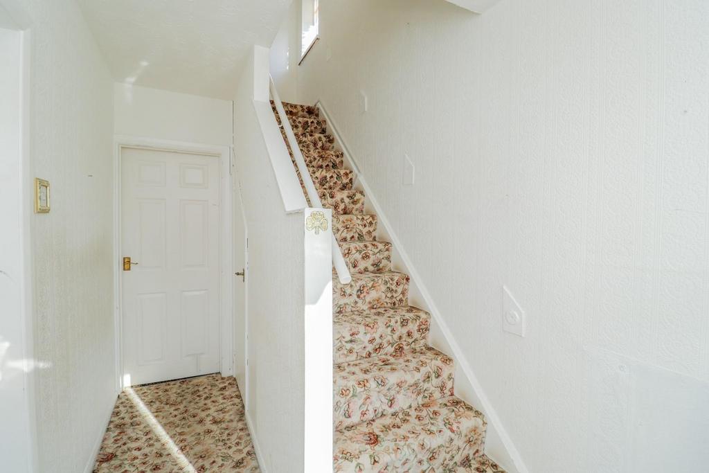 Low Grange Avenue, Billingham, TS23 3EH 3 bed semidetached house for