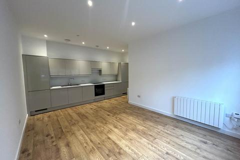 2 bedroom flat to rent, Perrymount Road, Haywards Heath,