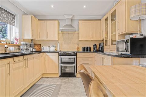 3 bedroom end of terrace house for sale, Thirlmere Road, Hatherley, Cheltenham, GL51