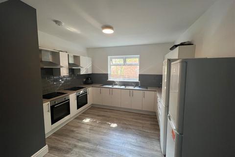 undefined, En-suite Student Shared Accommodation - Cranbrook Avenue, Hull