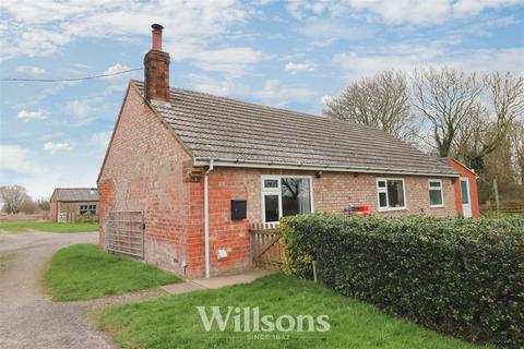 3 bedroom detached bungalow for sale, Lowgate Road, Hogsthorpe