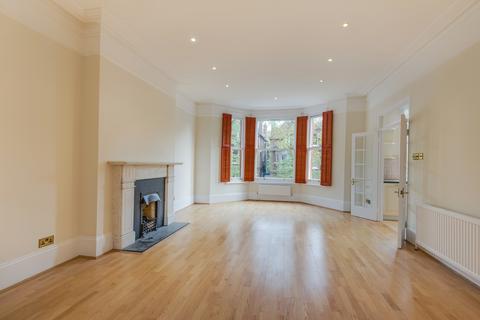 3 bedroom flat to rent, Netherhall Gardens, London NW3