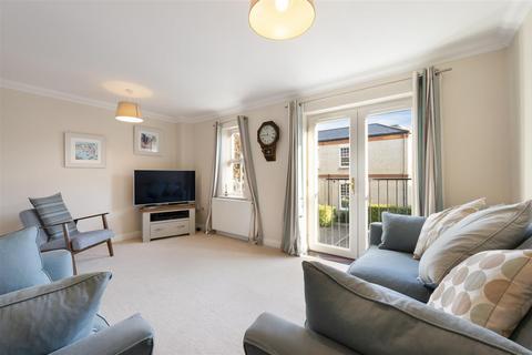 51 Cavendish Walk, Epsom, KT19 8AP