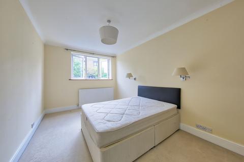 2 bedroom flat to rent, Warwick Gardens, Kensington , London, W14