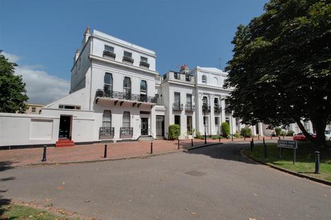 1 bedroom flat for sale, Park Crescent, Worthing