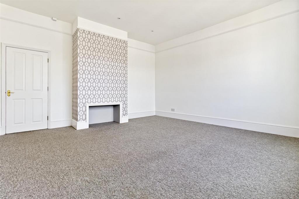 Park Crescent, 11 D-002.jpg