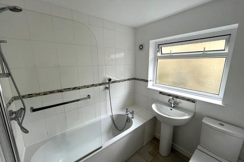 2 bedroom bungalow to rent, Fishery Lane, Hayling Island PO11