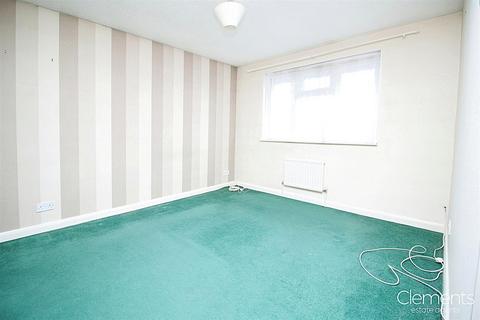 24 Alldicks Road, Hemel Hempstead, HP3 9JJ