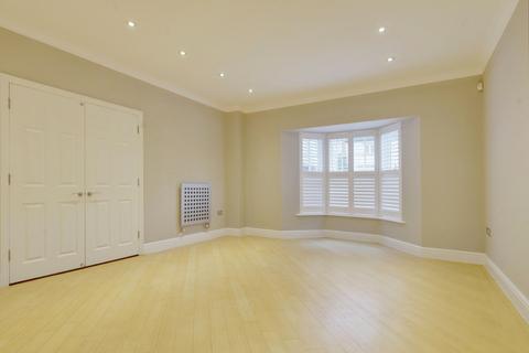 5 bedroom detached house for sale, Wood Avenue, Hockley, SS5