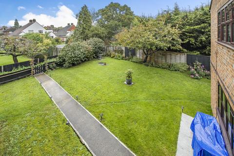 2 bedroom flat for sale, Glebe Way, West Wickham, Kent, BR4