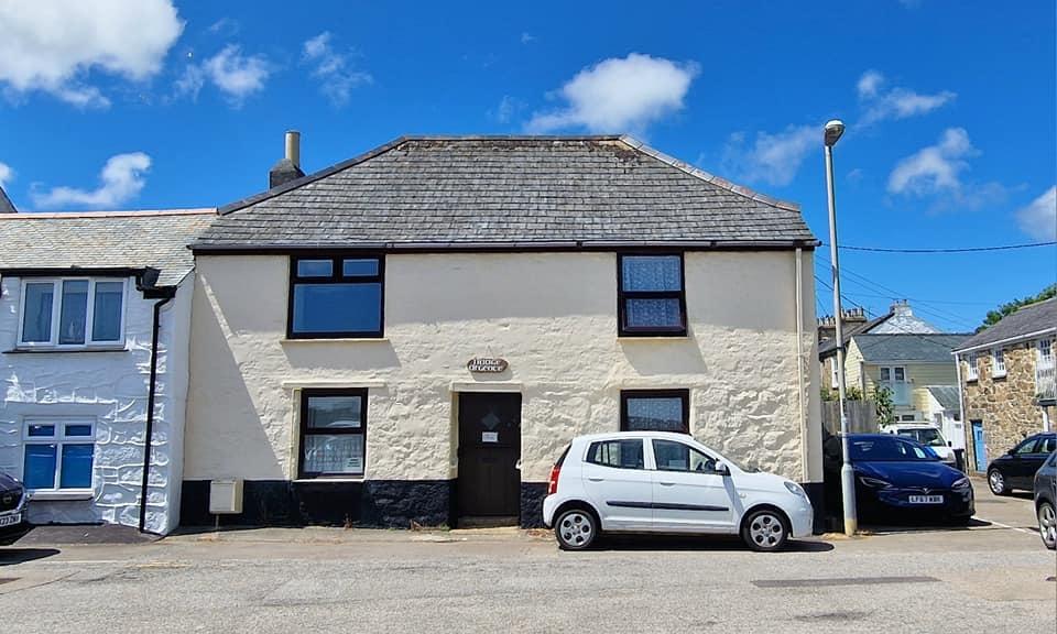 2 Bedroom Character Cottage