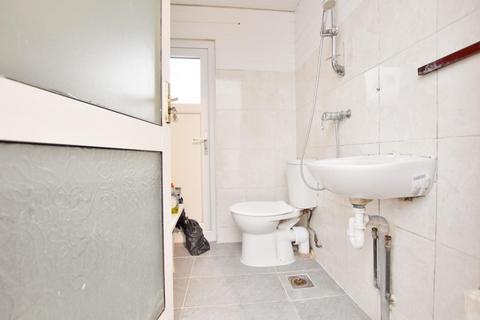 25 Studley Road, London, E7 9LU