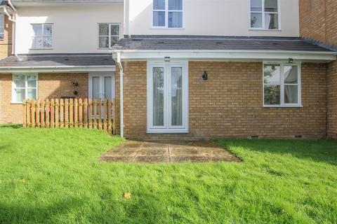 1 bedroom apartment for sale, Gresham Close, Brentwood