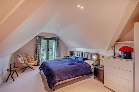 Mulberry House Bracknell Road, Bracknell, RG42 6LD
