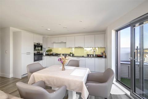 2 bedroom flat for sale, South Street, Lancing, West Sussex, BN15