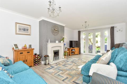 4 bedroom detached house for sale, Millington Drive, Selsey, Chichester, West Sussex